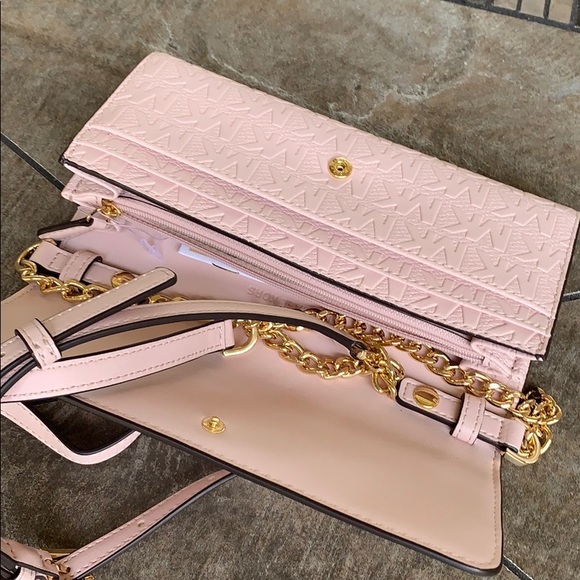 MICHAEL KORS JET SET ITEM LG WALLET ON A CHAIN - Picture 15 of 16